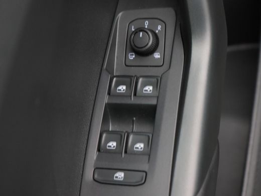 Volkswagen T-Cross 1.0 TSi 115 Pk Automaat Life Edition | Virtual Cockpit | Adaptive Cruise | Camera | LED | Stoelve... ActivLease financial lease