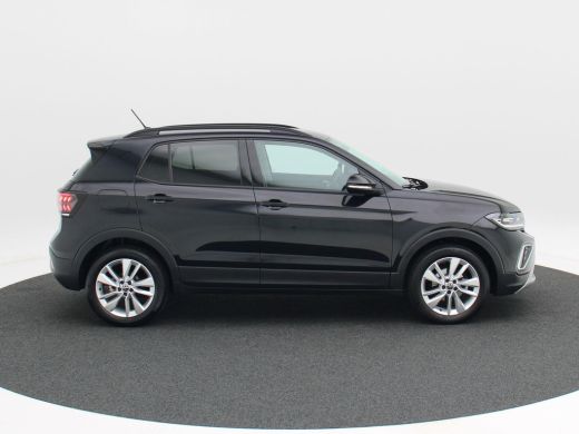Volkswagen T-Cross 1.0 TSi 115 Pk Automaat Life Edition | Virtual Cockpit | Adaptive Cruise | Camera | LED | Stoelve... ActivLease financial lease