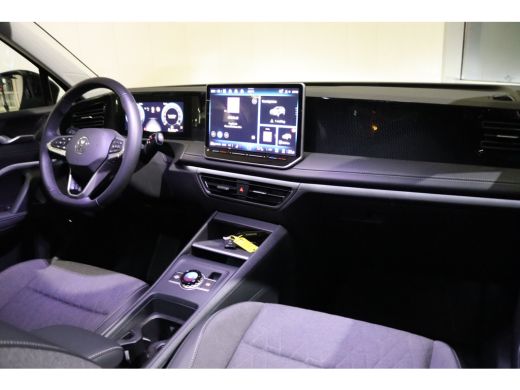 Volkswagen Tiguan 1.5 eTSI Life Edition | Adapt. Cruise | IQ Light | Trekhaak | Stoel+Stuurverwarming | Keyless | E... ActivLease financial lease