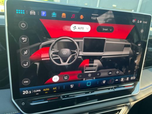 Volkswagen Tiguan R-Line Edition - eHybrid | 'App-Connect' draadloze smartphone integratie | Automatische afstandsr... ActivLease financial lease