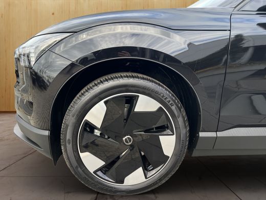 Volvo  EX30 Single Motor Extended Range Plus 69 kWh ActivLease financial lease