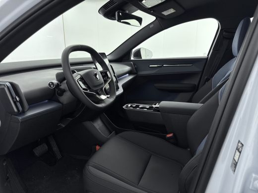 Volvo  EX30 Single Motor Plus Europa 51 kWh | Stoel + Stuurverwarming | 18 inch LM Velgen | PDC + camera | Wa... ActivLease financial lease