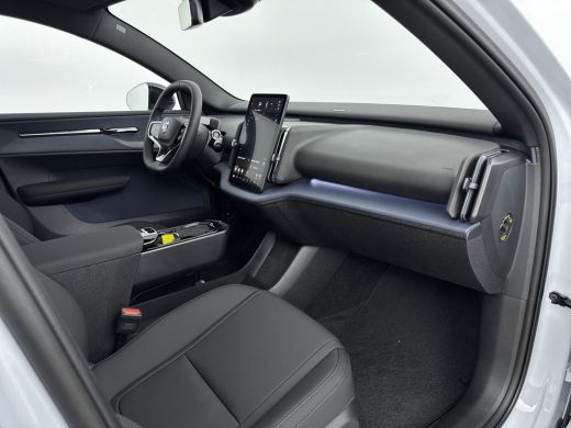 Volvo  EX30 Single Motor Plus Europa 51 kWh | Stoel + Stuurverwarming | 18 inch LM Velgen | PDC + camera | Wa... ActivLease financial lease