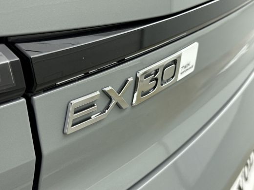 Volvo  EX30 Twin Performance Ultra Europa Sport | Stoel + Stuurverwarming | 20 inch LM Velgen | PDC V+A en 36... ActivLease financial lease
