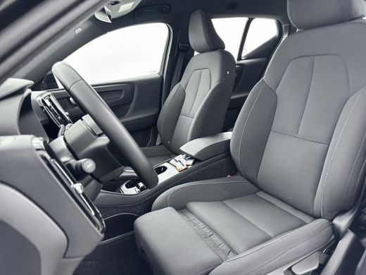 Volvo  EX40 Single Motor Extended Range Plus 82 kWh | 19" Allseason | Trekhaak | Adaptieve Cruise | BLIS | St... ActivLease financial lease