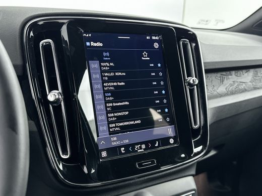 Volvo  EX40 Single Motor Extended Range Plus 82 kWh | 19" Allseason | Trekhaak | Adaptieve Cruise | BLIS | St... ActivLease financial lease