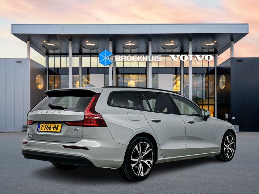 Volvo  V60 B3 Essential | 18" | Google | Carplay | Parkeercamera | Parkeersensoren V+A | LED | Climate Contr... ActivLease financial lease