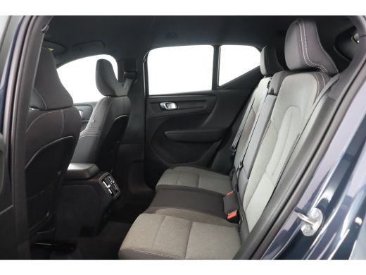 Volvo  XC40 2.0 B4 Plus Dark Trekhaak | BLIS | Camera | Harman Kardon | Adaptive Cruise ActivLease financial lease