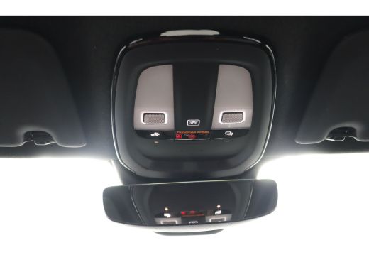 Volvo  XC40 2.0 B4 Plus Dark Trekhaak | BLIS | Camera | Harman Kardon | Adaptive Cruise ActivLease financial lease