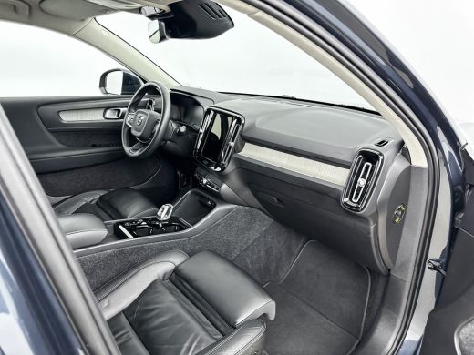 Volvo  XC40 T4 Recharge Inscription | 19" | Leder | Trekhaak | Parkeercamera | Adaptieve Cruise | Getint glas... ActivLease financial lease