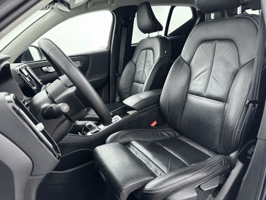Volvo  XC40 T4 Recharge Inscription | 19" | Leder | Trekhaak | Parkeercamera | Adaptieve Cruise | Getint glas... ActivLease financial lease
