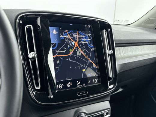 Volvo  XC40 T4 Recharge Inscription | 19" | Leder | Trekhaak | Parkeercamera | Adaptieve Cruise | Getint glas... ActivLease financial lease