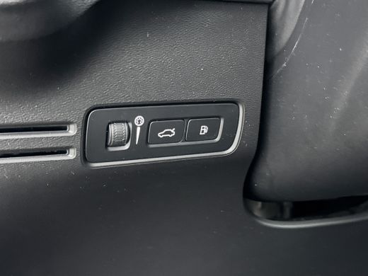 Volvo  XC40 T4 Recharge Inscription | 19" | Leder | Trekhaak | Parkeercamera | Adaptieve Cruise | Getint glas... ActivLease financial lease