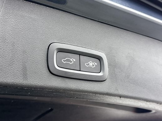 Volvo  XC40 T4 Recharge Inscription | 19" | Leder | Trekhaak | Parkeercamera | Adaptieve Cruise | Getint glas... ActivLease financial lease