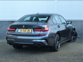 BMW 3 Serie 330e M Sport HiFi / 19 inch / M-Sport remmen / Leder /