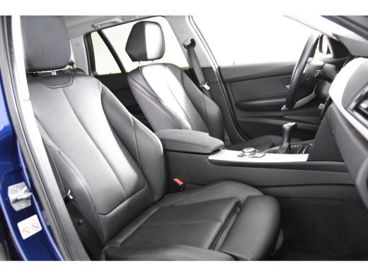 BMW 3 Serie 318i Touring *1ste Eigenaar*Leer*Navigatie*Stoelverwarming* ActivLease financial lease