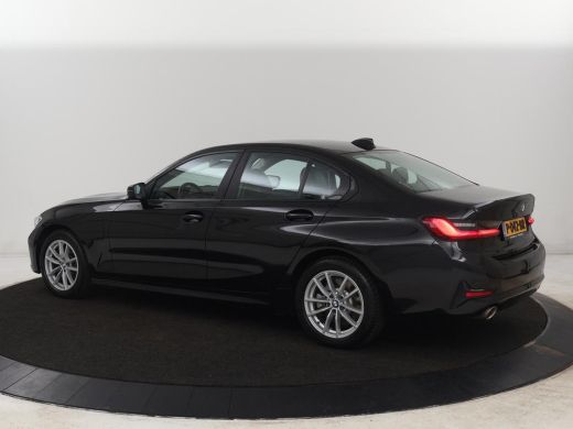 BMW 3 Serie 320e Business Edition Plus | Leder | Stoelverwarming | Live Cockpit | Carplay | Navigatie | Full ... ActivLease financial lease