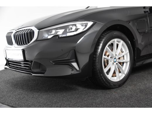 BMW 3 Serie 330e *1ste Eigenaar*Leer*Navigatie*Parkassist*Keyless* ActivLease financial lease