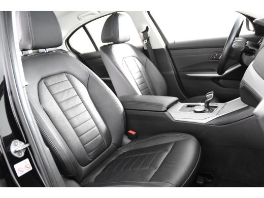 BMW 3 Serie 330e *1ste Eigenaar*Leer*Navigatie*Parkassist*Keyless* ActivLease financial lease