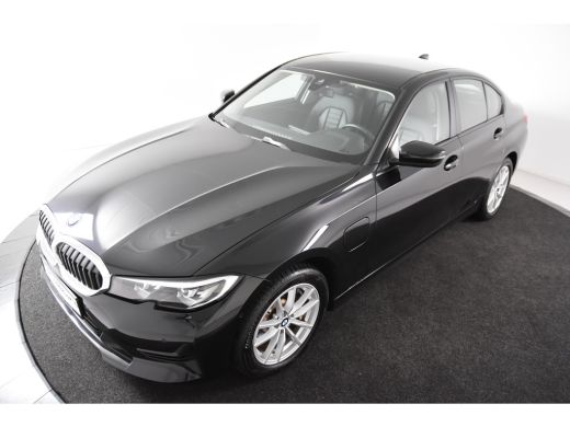 BMW 3 Serie 330e *1ste Eigenaar*Leer*Navigatie*Parkassist*Keyless* ActivLease financial lease