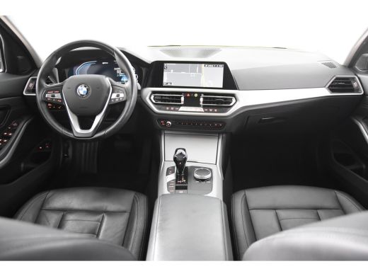 BMW 3 Serie 330e Touring *1ste Eigenaar*Leer*Navigatie* ActivLease financial lease