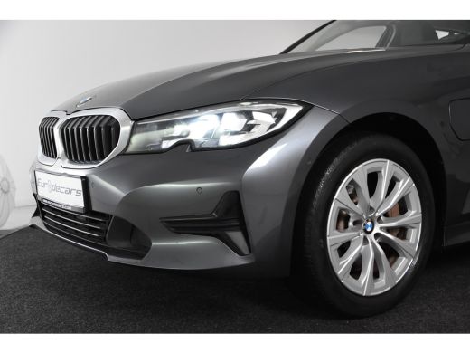 BMW 3 Serie 330e Touring *1ste Eigenaar*Leer*Navigatie* ActivLease financial lease