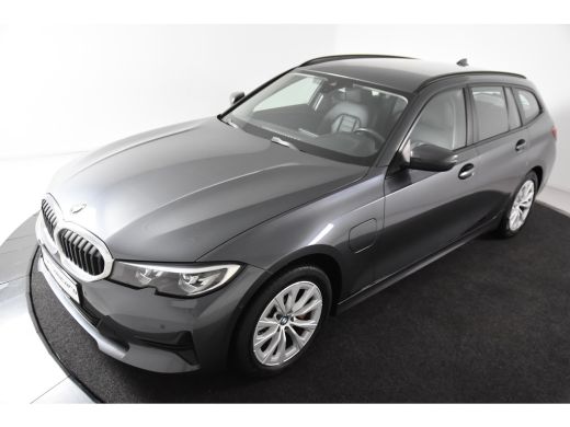 BMW 3 Serie 330e Touring *1ste Eigenaar*Leer*Navigatie* ActivLease financial lease