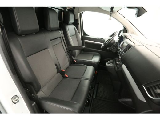 Citroën &euml;-Jumpy L3H1 75kWh | SOH 93% | Snelladen | Airco | Cruise | Camera | 3-Zits | Carplay | Navi | Stoelverw... ActivLease financial lease