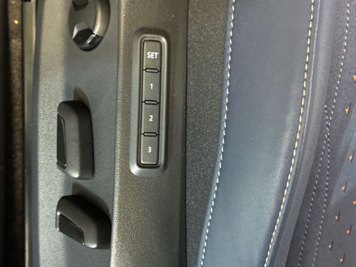 CUPRA Tavascan Adrenaline 82 kWh 286pk Head-up display | Lichtmetalen velgen 21" | Panoramadak ActivLease financial lease