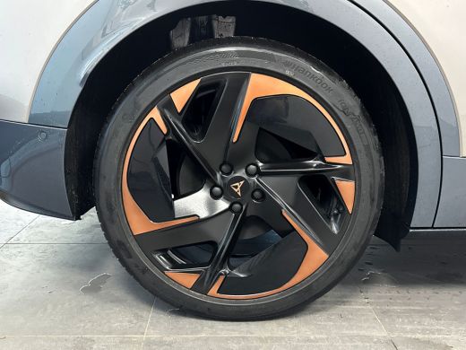 CUPRA Tavascan Adrenaline 82 kWh 286pk Head-up display | Lichtmetalen velgen 21" | Panoramadak ActivLease financial lease