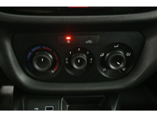 Fiat Dobl&ograve; 1.6 MJ | 105PK | Euro6 | 3-Zits | Airco | Cruise | Trekhaak | Navi | Elektrpakket ActivLease financial lease