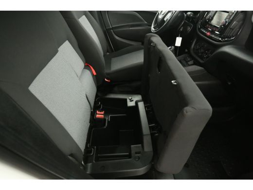 Fiat Dobl&ograve; 1.6 MJ | 105PK | Euro6 | 3-Zits | Airco | Cruise | Trekhaak | Navi | Elektrpakket ActivLease financial lease