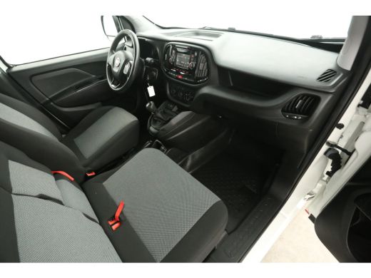 Fiat Dobl&ograve; 1.6 MJ | 105PK | Euro6 | 3-Zits | Airco | Cruise | Trekhaak | Navi | Elektrpakket ActivLease financial lease