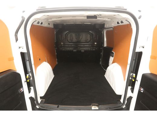 Fiat Dobl&ograve; 1.6 MJ | 105PK | Euro6 | 3-Zits | Airco | Cruise | Trekhaak | Navi | Elektrpakket ActivLease financial lease