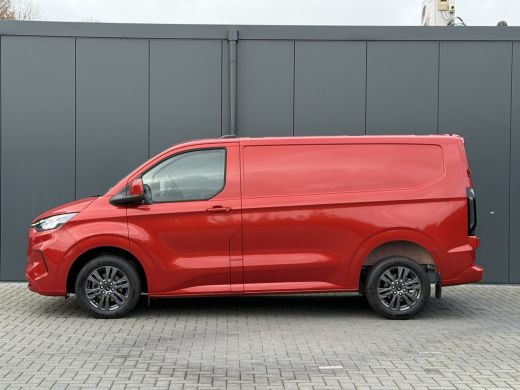 Ford Transit Custom 320 2.0 TDCI 150 PK / VERKOCHT! / LIMITED / L1H1 / ADAPTIVE CRUISE / **FABRIEKSGARANTIE** /CAMERA... ActivLease financial lease