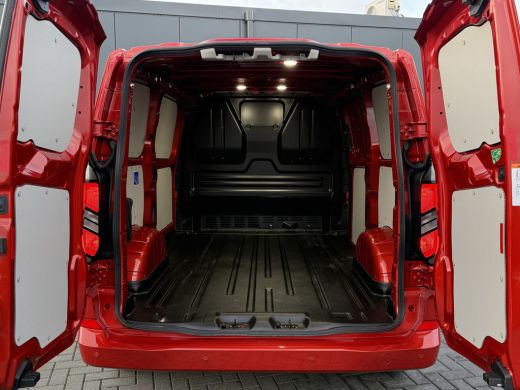 Ford Transit Custom 320 2.0 TDCI 150 PK / VERKOCHT! / LIMITED / L1H1 / ADAPTIVE CRUISE / **FABRIEKSGARANTIE** /CAMERA... ActivLease financial lease