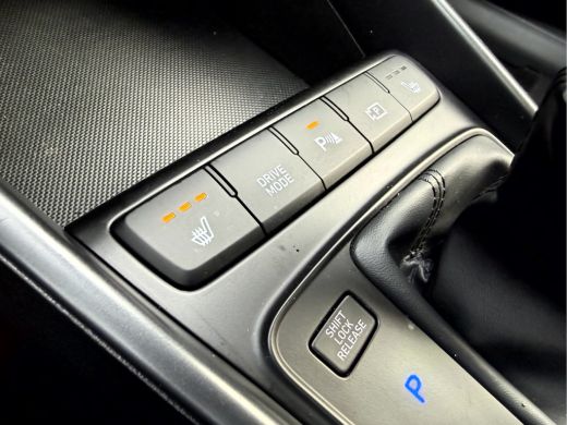 Hyundai i20 1.0 T-GDI Premium Sky Schuif-Kanteldak, Camera, Carplay ActivLease financial lease