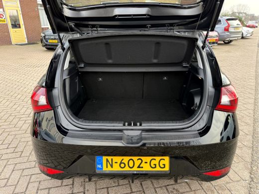 Hyundai i20 1.0 T-GDI Premium Sky Schuif-Kanteldak, Camera, Carplay ActivLease financial lease