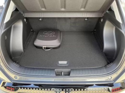 Hyundai Kona Comfort Smart 64,8 kWh | Warmtepomp | Apple CarPlay/Android Auto | Adaptief Cruise Control | Clim... ActivLease financial lease