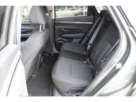 Hyundai Tucson 1.6 T-GDI PHEV Comfort Smart 4WD | Stoelverwarming voor| Stuurwielverwarmig | Navigatie | Climate... ActivLease financial lease