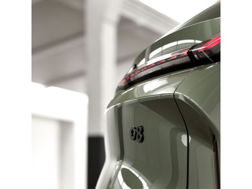 Lynk & Co 08 1.5 More | Achterbank verwarmd | Airco separaat achter | Apple Carplay/Android Auto|telefooninteg... ActivLease financial lease