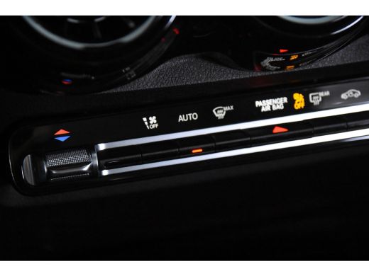 Mercedes-Benz GLB 200 *1ste Eigenaar*Leer*Navigatie*Stoelverwarming*Camera* ActivLease financial lease