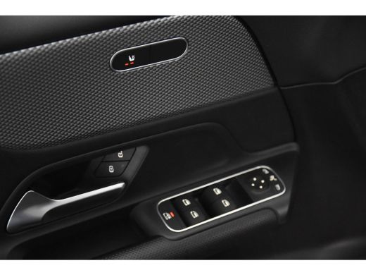 Mercedes-Benz GLB 200 *1ste Eigenaar*Leer*Navigatie*Stoelverwarming*Camera* ActivLease financial lease