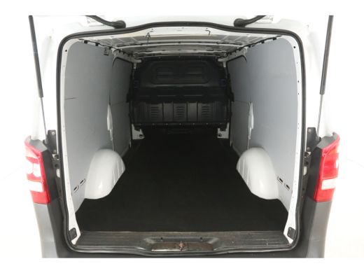 Mercedes-Benz Vito 114 CDI Lang | Euro6 | Airco | Adap.Cruise | Camera | Carplay | Trekh. | 3-Zits | 2xSchuifdeur | ... ActivLease financial lease