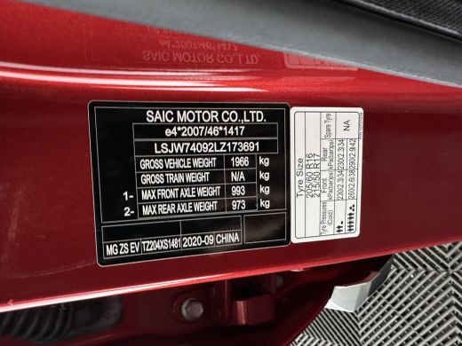 MG ZS EV EV Luxury 45 kWh {SOH-91%} (INCL-BTW) Aut. *PANO | LEATHER | CCS-FASTLOADER | KEYLESS | NAVI-FULL... ActivLease financial lease