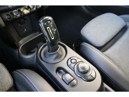 Mini Electric Classic / Sportstoelen / LED / PDC / Airconditioning / Cruise Control / Navigatie ActivLease financial lease