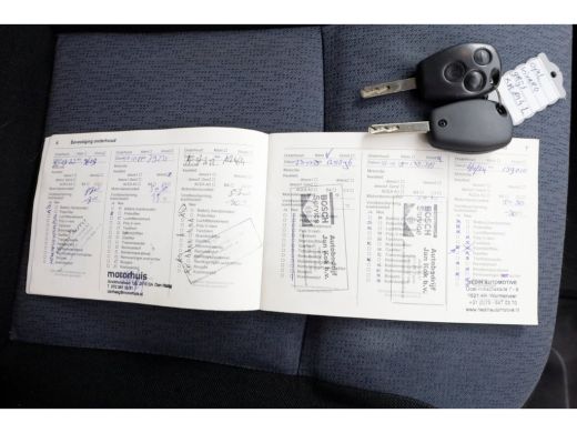 Opel Vivaro Combi 1.6 CDTI 120pk E6 L2H1 Personenbus Incl BTW/BPM 02-2019 ActivLease financial lease