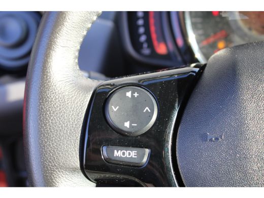 Peugeot 108 1.0 e-VTi Allure | Navi by app | Camera | Climate control | LED | Mistlampen | 21.500km | ActivLease financial lease