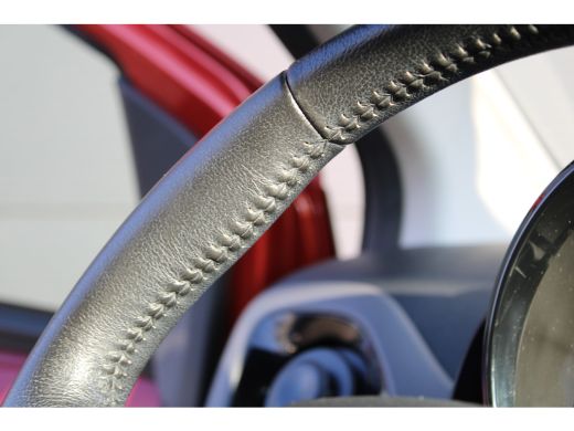 Peugeot 108 1.0 e-VTi Allure | Navi by app | Camera | Climate control | LED | Mistlampen | 21.500km | ActivLease financial lease