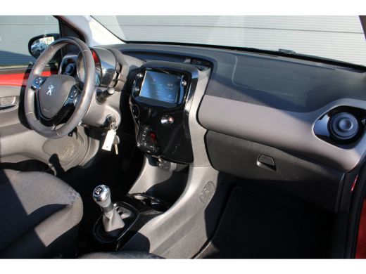 Peugeot 108 1.0 e-VTi Allure | Navi by app | Camera | Climate control | LED | Mistlampen | 21.500km | ActivLease financial lease